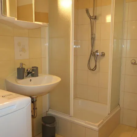Apartment Ulika - Lbn105 By Interhome