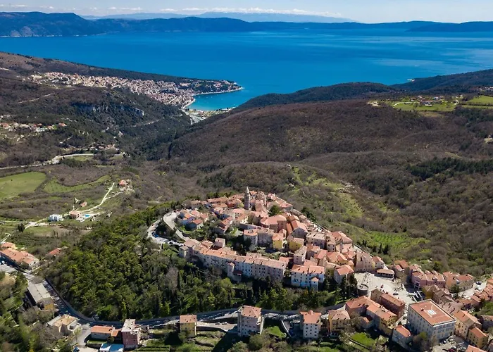 Ulika By Interhome 라브니